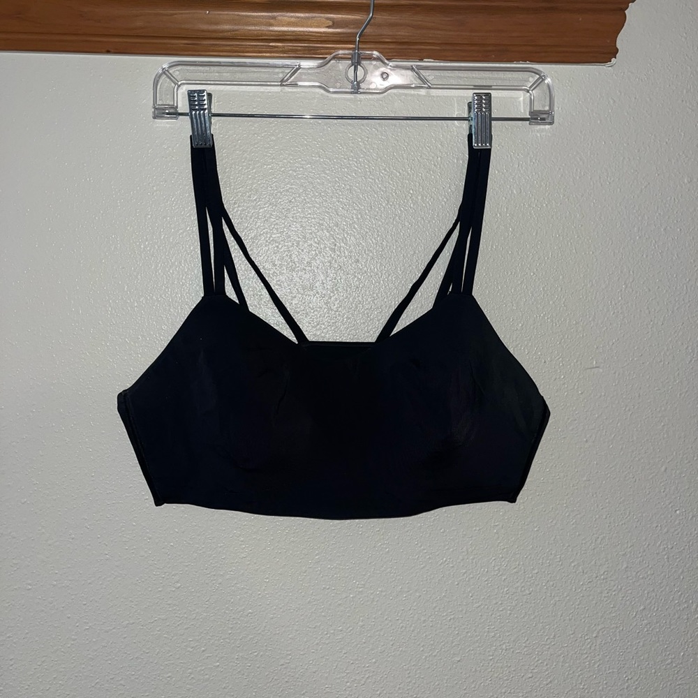 Lululemon like a cloud bra